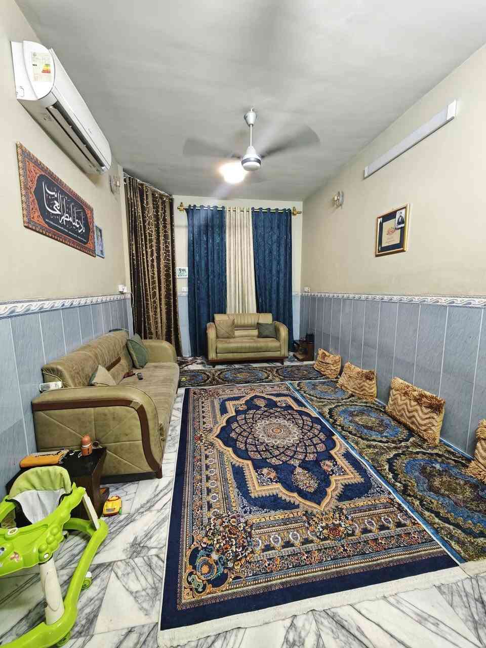 بيت للبيع منطقة الكفاءات طابو صرف 100متر 5*20
الفرع الثاني خلف حسينية بطلة كربلاء

البيت يحتوي على استقبال وصالة كبيرة ومطبخ حار وبارد وحمام داخل البيت وحمام خارجي 
الطابق الثاني غرفتين وحمام
للاستفسار الاتصال على الرقم
***********
