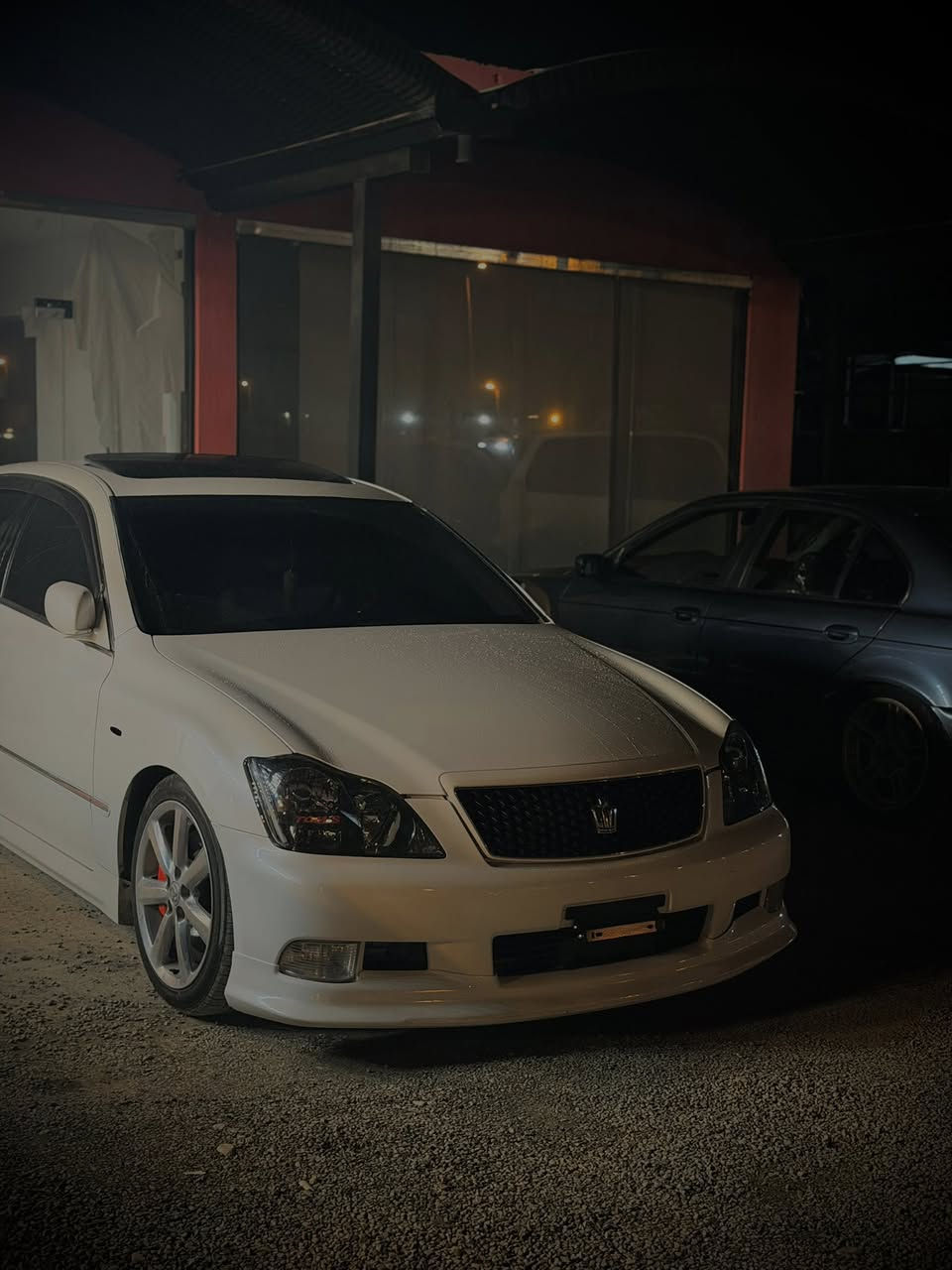 سەرەتا بەناوی خوا
(١٨٤)بڕاوە بڕاوە بڕاوە ئەوەی بە دوای دا دەگەرێن 
٣ دوگمەی قەپای قەپات مواسەفات 
کوشن جدلو هیتەر سلایت 
درۆی جوانی خۆیەتی 
هەموو گیانی بە شەرتی ١٠٠ وەستا 
بێمنەتم لەماڵی خۆم 
٦٧ گەڵاو مەجالی زۆر زۆر کەمە 
***********
شوێن ڕانیە
