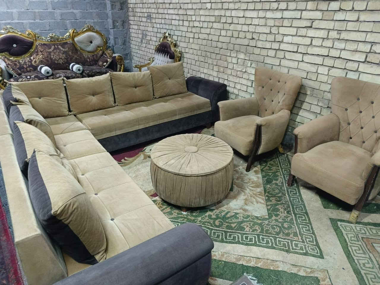 غراض لبيع المكان بغداد نهايه حي أور سبع قصور شارع ابو علي واتساب *********** اتصل واني بخدمتكم تره ماارد ع التعليقات الشراي يتصل
