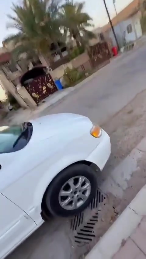 هونداي تراجيت 2004 صبغ حزام بدون حادث بيها عطل بالمكينه ابيع كايمه رقم انكليزي هزه مانافذه السعر 53 قفل بدون عمله ***********
