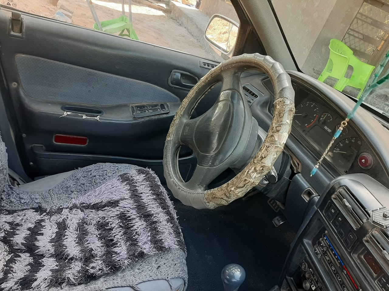 للبيع كيه سيفيه
كير (عادي)
محرك (مكفول)
تحويل بشرط 
كهربائيات شغاله 
تخم تاير جديد 
رقم (بغداد)خصوصي 
مكان السياره / الدوره هور رجب السعر/30
استفسار 
الرقم /***********
ا
