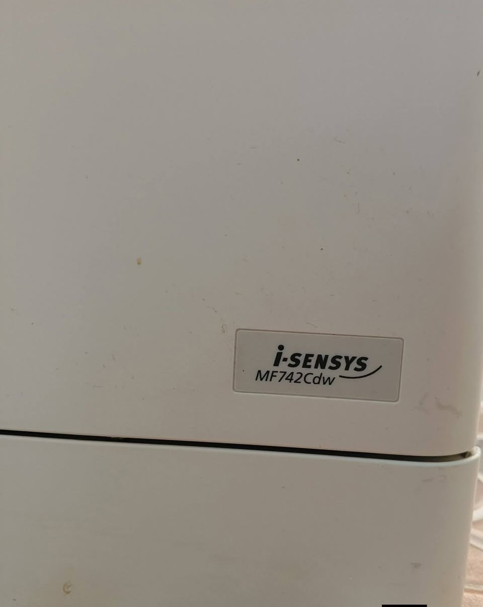 طابعات عدد 2 شغالات 
وحده عوزه كادرجات 
والثانيه تشتغل بس ما تطبع ماعرف شنو سبب 
قيم واخذ


**إذا كنت صاحب هذا الإعلان وتريد حذفه لأي سبب، رجاءا أرسل رسالة إلى الدعم الفني**