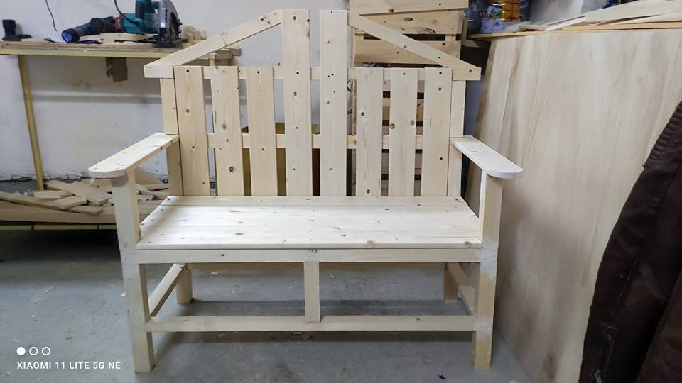 کورسیەکی جوان و تایبەت و ڕاقی  
کامل داری ڕوسی دەرەجە یەک 
یەک مەتر پانە 
بە نرخێکی گونجاو بەردەستە 
بۆ داوا کردن پەیوەندی بکەن 
*********** السليمانية, العراق
