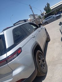 اللهم صلي على محمد  جيب كراند شيروكي 2024  سياره بالاردن الحره  ضرر مو...