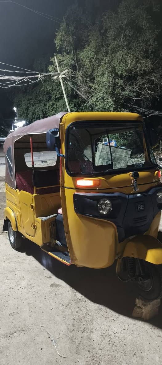 السلام عليكم ..تكتك21 شهر11 مرقمه رقم أنكليزي ب أسمي تحويل ثاني يوم لوحات بعدني ماشادهن      مصبوغه عام للجماليه تكتك حلوه نضيفه دينار  ماذب عليها 
للئستفسار الاتصال على الرقم ***********
