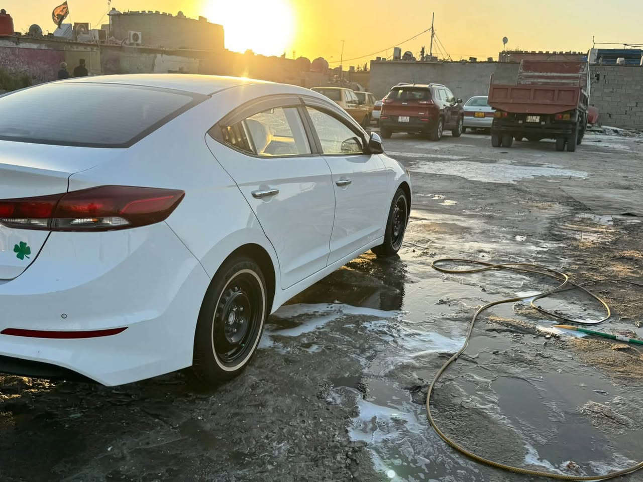 سلام عليكم النترا للبيع مديل 2018 خليجي كفاله عامه من الفتح وصبغ رقم ربيل بسم شركه مكينه 2000  تبريد ثلج فول مواصفات تحم تاير جديد سعر145 وبيعه مجال عنوان بصره معقل  ***********خوان مكلف بنشر اتصل أو واتساب
