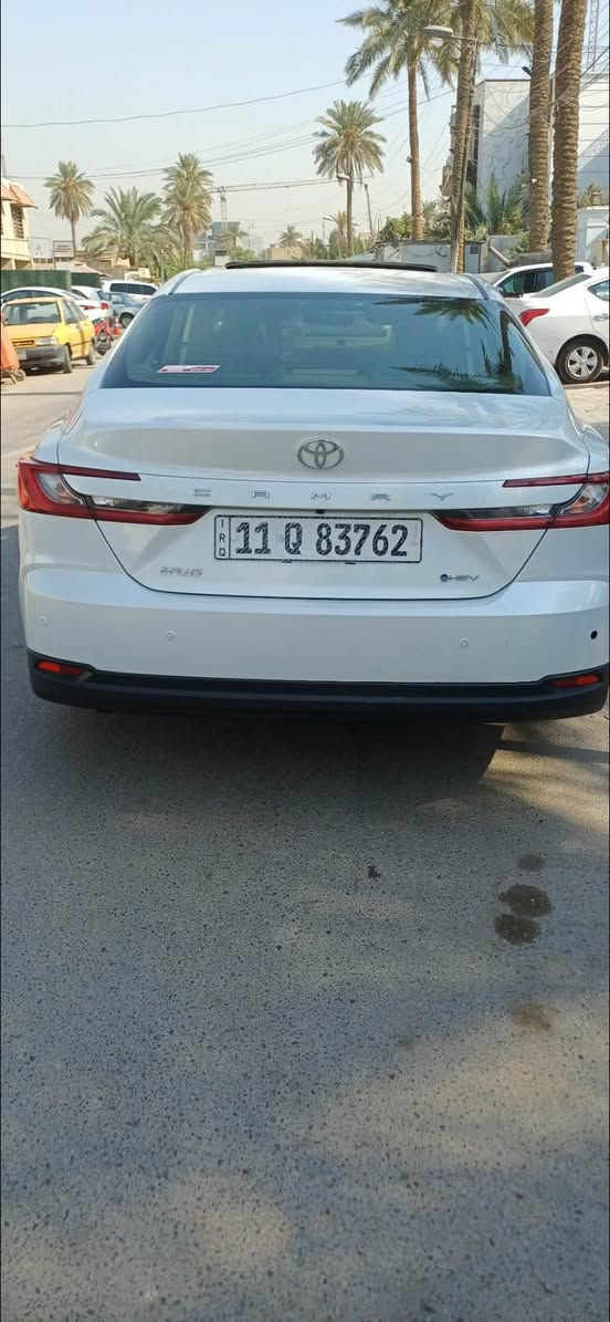 كامري 2025 ماشه 46 ألف بيهه صبغ 3 قطع بدون أي دواخل سونار موجود السعر 180 مع الوكاله بيهه مجال قليل  الاتصال ***********
