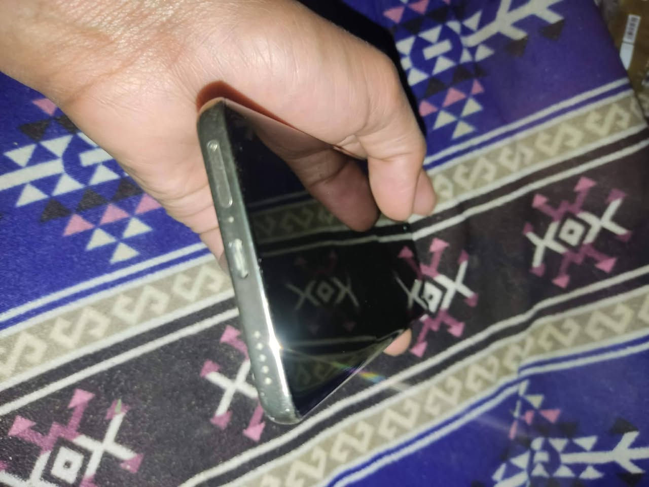 موبايل هونر اكس 9 سي نضيف كلشي مابيه بس ضربه بل حافه ما مثره على لمس كتب سعرك اذا عجبني ادخلك خاص


**إذا كنت صاحب هذا الإعلان وتريد حذفه لأي سبب، رجاءا أرسل رسالة إلى الدعم الفني**