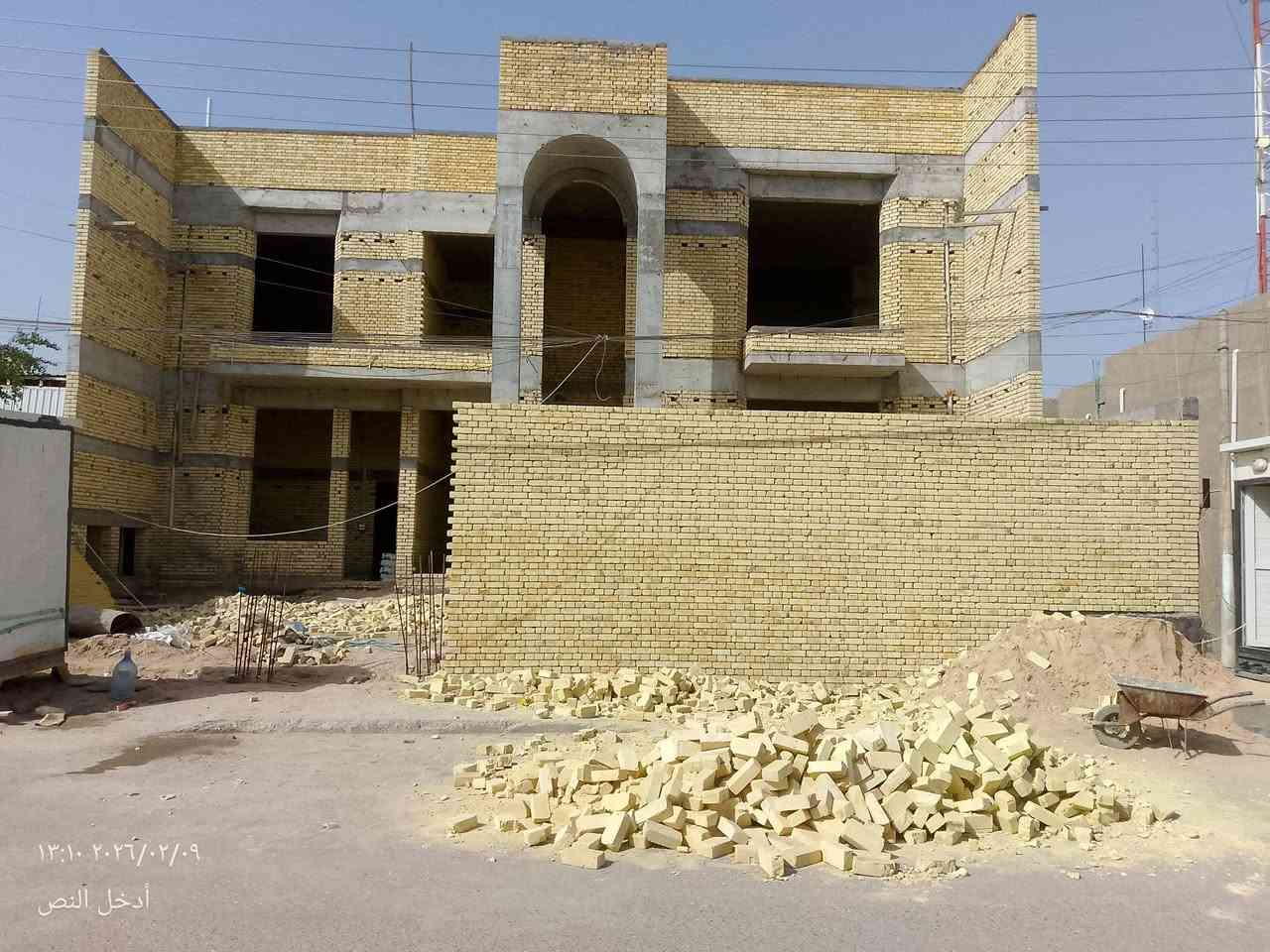 مستعد الكافت البنا وشرط الشغل وشراف مهندس وحالين متفرق تواصل ***********
وهاذ جزه من عملي شغل فوك درجه الوله ونه بلخدمه
