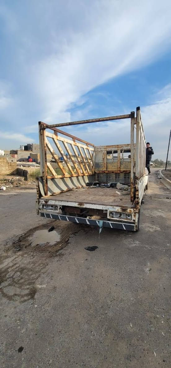 كيا سامسونك رقم واسط السياره موجوده غراضه جدد مامشدوات جامات وبك لايتات سياره متروكه مكان السياره بغداد السعر 20 ورقه الشراي يتصل (***********
