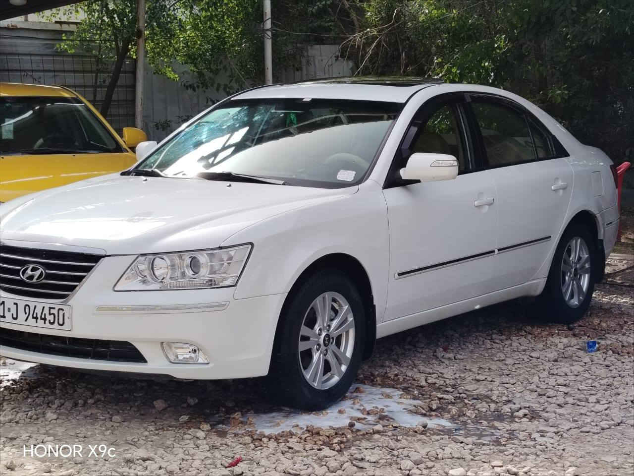 سوناتا موديل ١١ خليجيه فول كفاله بدون صبغ بيها مكانين تكثير مشتغلهن كارات السياره جاهزه من كلشي 
السعر ١٤٥ بيها مجال بسيط 
مكانها حله بابل معرض الخفاجي لتجاره السيارات الحديثه 
للستفسار ***********
