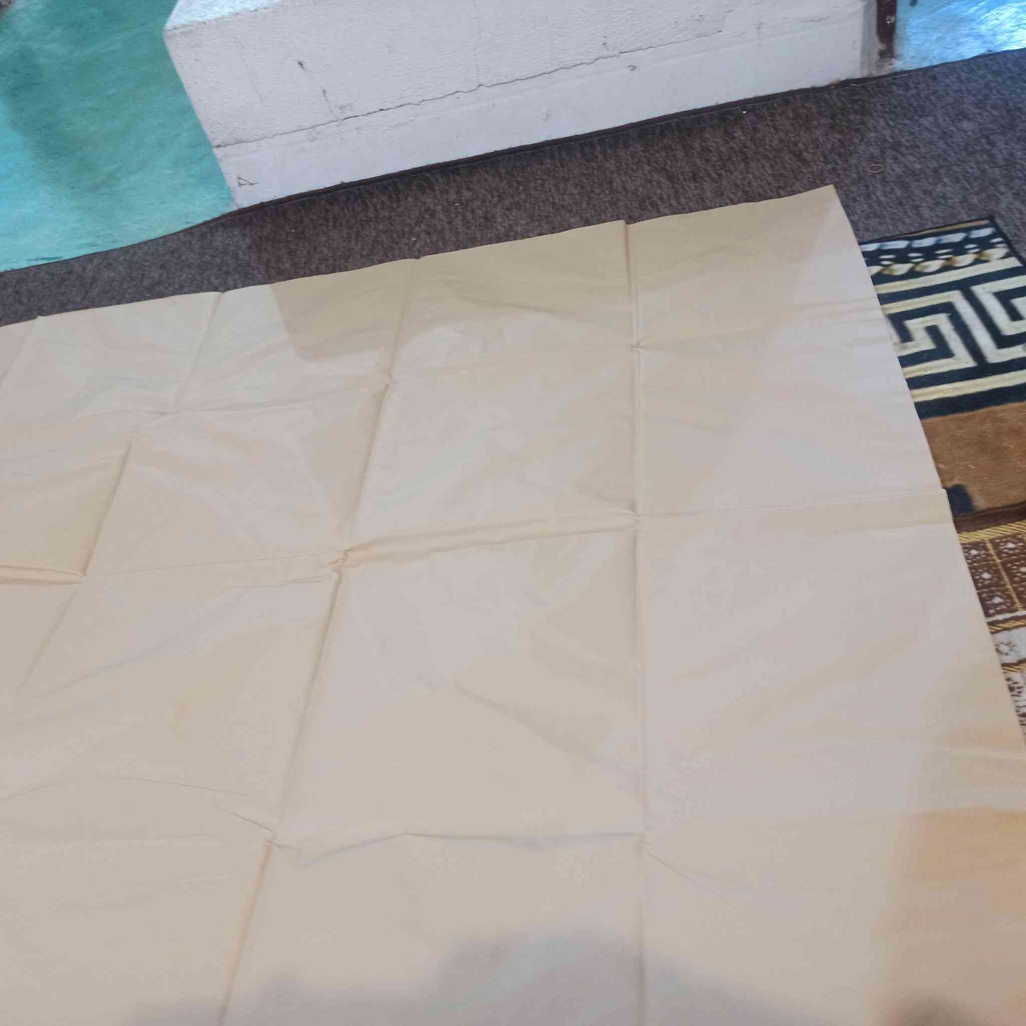 السلام عليكم ومن رخصه الادمن جلد بهذا اللون لزكه تقريباً مترين  ب مترين الطول والعرض الي يفيدة ينطي سعر ويتدلل


**إذا كنت صاحب هذا الإعلان وتريد حذفه لأي سبب، رجاءا أرسل رسالة إلى الدعم الفني**