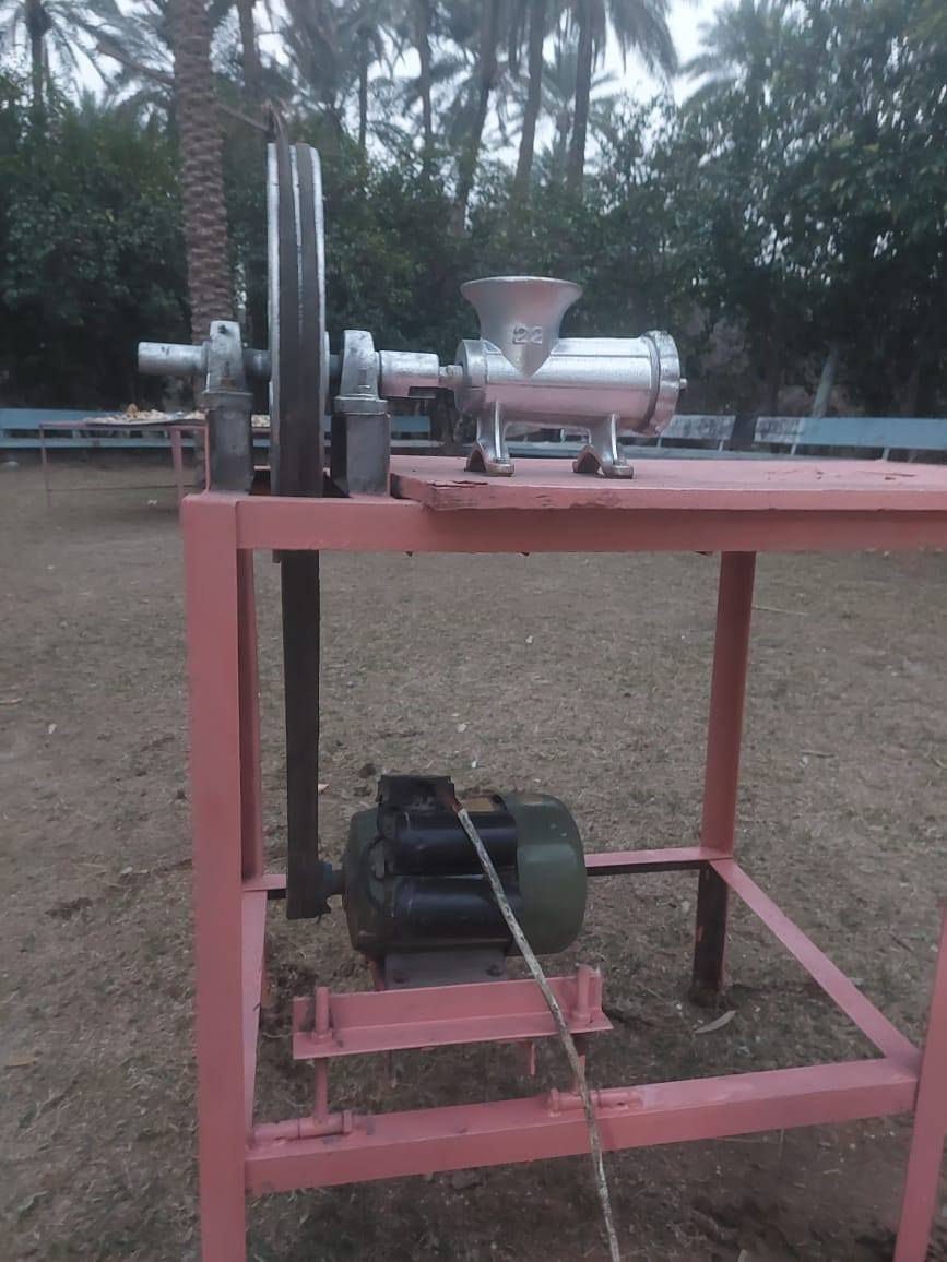 السلام عليكم غراض للبيع كل وحده أو سعره 1مكينه ثرم لحم شغاله أو علا الفحص حجم 22استخدام قليل 2 هلاسه دجاج 3 عجانه مخابز مكاني نجف كوفه الاستفسار أكثر ***********
