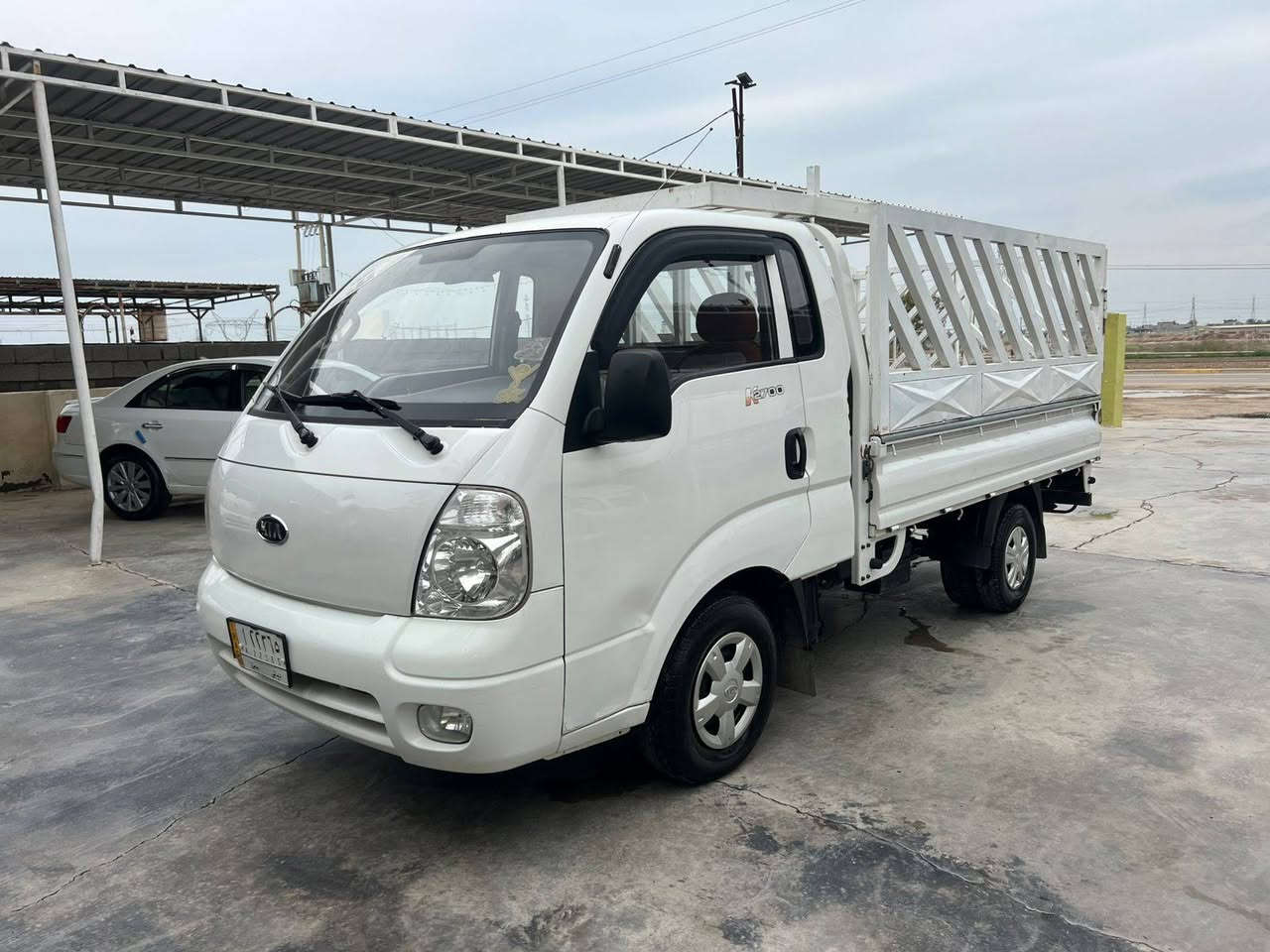 بسم الله الرحمن الرحيم اللهم صل على محمد وآل محمد 
السلام عليكم اخون عندي هاي سيارة كيه 2012 سيارة محرك 2700 رقم ديالى ألماني تحويل ثاني يوم مشروع وطني سنويه 27 سيارة مكفوله كفاله عامه عدة كارت بل بل بدي مقدي عشر سنتات  سيارة وضع شركه تراي زيرو محرك وكير وصدر أمامي خلفي وكسل وشاصي عل وضع شركه سيارة ماشيه 220 سيارة بحالت الوكاله صعبه تحصل كيه موديل 2012 بهيج نضافه شرط الفحص مكاني ديالى بعقوبه شراي يتصل ويدلل وهاذة رقمي *********** السعر 103  وبي مجال شراي يتصل ويدلل
