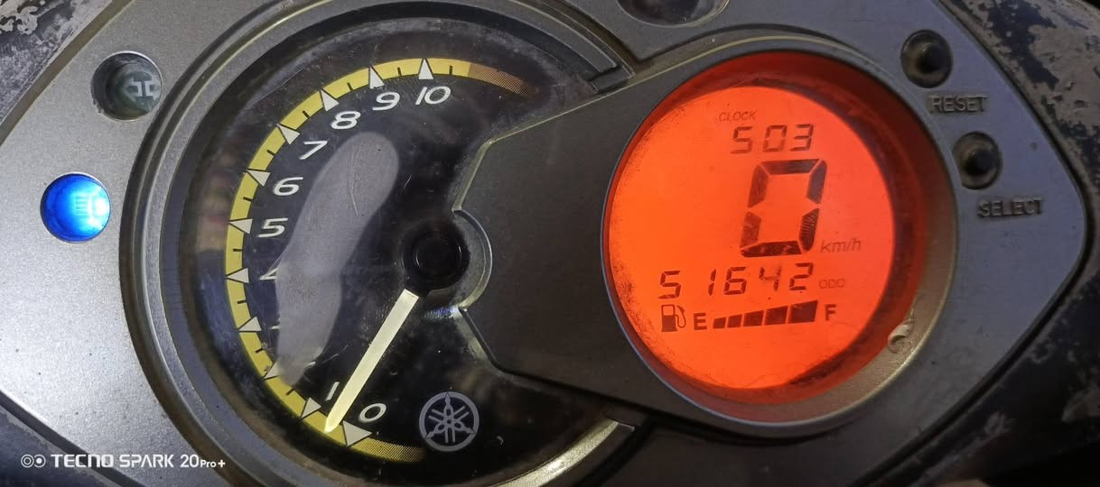 الله يساعدهم سكنس فححلل ياباني
دراجه كفالة عامة أي نقص مابيها مكينة تحط اذانك بيها وماتسمع بجيس دراجه شغل وطلع وين مايعجبك كلشي شغال بيها دهن كل 10 ايام يتبدل ابو 15 بازين كله محسن حط الها تخم تاير جديد تايون قفل صندوق قفل ستيرن حت طسة ما بيها بريك خلفي امامي شغال سعرها 750 مستعجل على بيعتها أو مراوس بدراجة وفرق مو شكال بكاني بغداد رجاعن الموشراي لايتعبني متواجد على الفيس رقمي ***********
