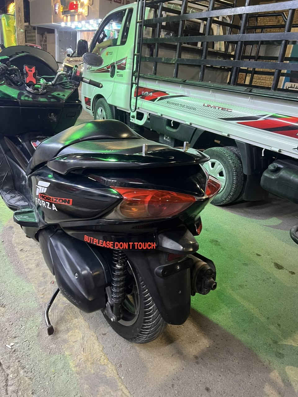 دراجة 010 مكفولة كفالة عامة وكفرات بلادية بس وشمتهم علة مود الجمالية مكفولة من كير من كفرات من مكينة دراجة حلوة ونضيفةاو بنانزين كلة محسن او دهن امزويل  وتفاصيل البقية خاص او تتصل عل رقم ***********بكاني واسط
