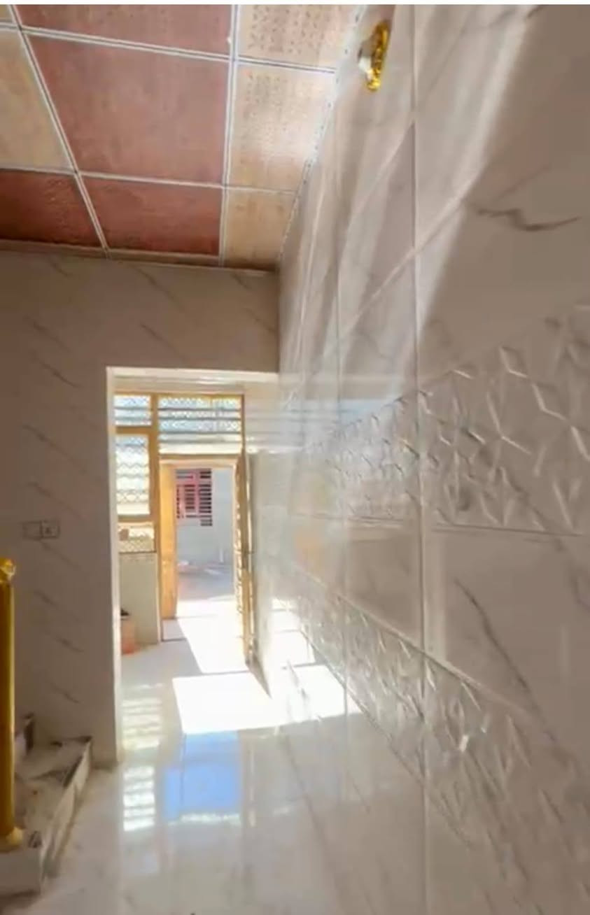 #بالأقساط #بالأقساط 
بيت 50 متر طابق واحد في كربلاء المقدسة مجمع الإبداع بناء جديد تسليم مفتاح 🔑 يحتوي على مطبخ وصالة وغرفة نوم وحمام داخلي وحمام خارجي المنطقة كاملة الخدمات تبليط كهرباء ماء مجاري مولد ذهبي خطوط سيارات سند الأرض طابو زراعي صرف سند 25 إقرار محكمة للإستفسار الإتصال على ***********
***********
ماسنجر موجود واتساب موجود على الأثير راسل أو أتصل وتدلل  ..
