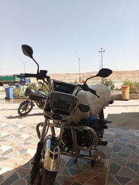٢٠٠ • ٢٠٢٥ • نشاط