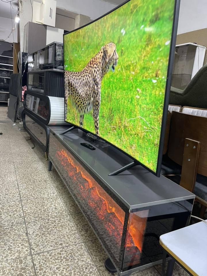 شاشه 65قوس سامسونك فول موصفات نت بدون عيب 4Kحقيقي بشرط فحص شغل اي ستفسر عل***********
