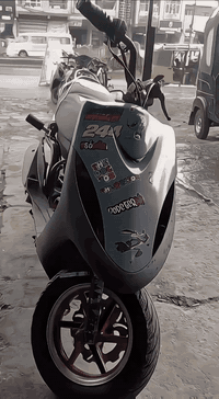 السلام عليكم دراجه ماكس عدله لدراجه غراضه كله موجوده وهيه مال رمبه بس اني مفصخه صارلها ٧ تشهر من نازله لمكينه اول فتحه اله وسويته ٥٥ شغل مكفول بوشه اصليه بيه شيال رياضي اصلي وبيه وياله نجمه اصليه وفلنجه ان سي واي وبيه دبل خلفي اصلي  لسعر ٦٢٥ قفله 
ملاحظه بدون قاعده وبدون فلاوين مكاني بغداد حي اور ***********
