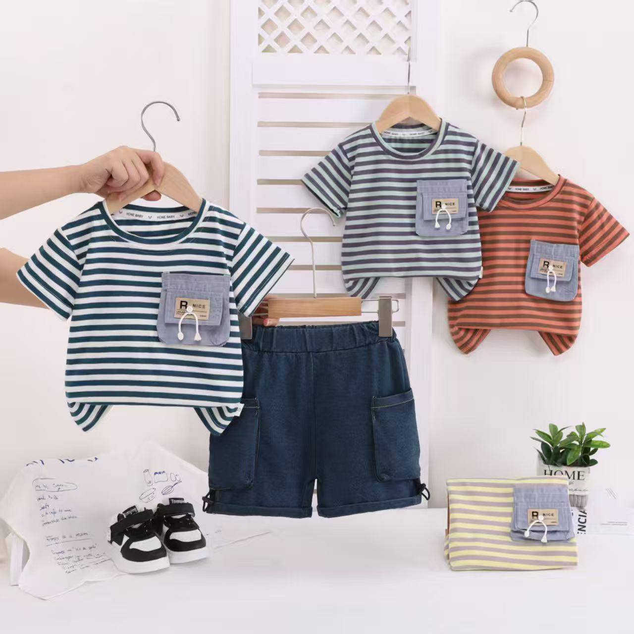 جملة الجملة // وتحطيم الأسعار 
الموديلات الكوريه وصلت ..
قياس 1/4 سنه
                 سعر الدرزن (60) ألف 
شرط نفس الصورة يوصلك 
اي خلل بالموديل يرجع مع المندوب 

توصيل موجود كافة المحافضات 6 الاف 

للحجز مراسلة الصفحه او عبر الواتساب


**إذا كنت صاحب هذا الإعلان وتريد حذفه لأي سبب، رجاءا أرسل رسالة إلى الدعم الفني**