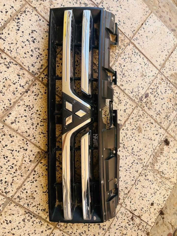 السلام عليك غراض باجيرو للبيع 
١/شباك باجيرو ٢٠٠٨ عدد ثنين سعر لواحد ٣٥ الف وبيهن مجال 
٢/ كفر سبير يرهم من ٢٠٠٧ شكل جديد لحد ٢٠١٤ سعره ١٢٥وبي مجال 
٣/ دعاميه صفحت صدر ترهم من مديل ٢٠١٠ لحد ٢٠٢٠ سعره ١٥٠وبيه مجال 
مكانهن بغداد شارع فلسطين  
خاص مفتوح واني خادم


**إذا كنت صاحب هذا الإعلان وتريد حذفه لأي سبب، رجاءا أرسل رسالة إلى الدعم الفني**