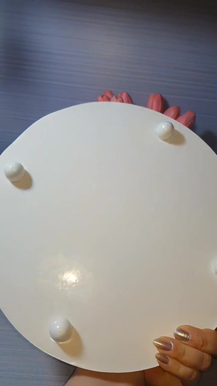 الجمال هذا ميحتاج كلام 
الصينيه مع الطباعه والرجلين ب٦ 
الفازه ب٥ 
الشموع ٢ب٥ شمع الصويا المعطر 
المبخره مع الاكريلك والطباعه ب١٢
الكبلز بالفين 
الاكواب الواحد ب٦ واذا ثنين فمافوق يصير سعره ب٥ 
راسلونا فقط 
نستقبلكم بكل حب 
مده تنفيذ الطلب ٣ ايام 
#صينيه_مميزه #أعمال_يدوية #مباخر_مودرن #هدايا


**إذا كنت صاحب هذا الإعلان وتريد حذفه لأي سبب، رجاءا أرسل رسالة إلى الدعم الفني**
