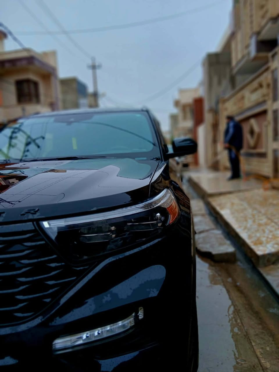 𝟐𝟎𝟐3 𝐅𝐎𝐑𝐃 𝐄𝐗𝐏𝐋𝐎𝐑𝐄𝐑-ST LINE فول  مواصفات سبورت مرقمة شمالي دهوك
((( البجم الامامي والصندوق كبس شركة بشرط )))
ضرر السيارة حادث بسيط جدا :(( داير جاملغ صفحة السائق والباب حسب ماموضح برقم الشاصي المرفق ))

فورد اكسبلورر (ST LINE) موديل :2023 فور ويل

 رقم شمالي دهوك بأسمي  تحويل مباشر 

اللون : اسود

كافة الايرباكات سليمة 100% وبشرط

عداد المسافة : 30 الف ميل

حجم المحرك : 2.3L TORBO (4.سلندر)

المواصفات : ST LINE

اربع ابواب لمس بصمة 

رقم سري على الابواب

دبل سقف بانوراما سلايد

صندوق كهرباء شفط

بصمة تشغيل 

استيرن  جلد خياط وهيتر 

سيستم سماعات وتويترات

اضاءة داخلية بعدة الوان

تشغيل عن بعد : 𝐑𝐄𝐌𝐎𝐓𝐄 𝐒𝐓𝐀𝐑𝐓

اربع كاميرات محيطية 360 درجة

كير ماوس 

هاند بريك بصمة

اوتو هولد : 𝐀𝐔𝐓𝐎 𝐇𝐎𝐋𝐃

نظام قيادة في المنحدرات 

نظام قيادة في الثلج 

نظام الجر هوك خلفي كهرباء

رادار امامي (تحديد مسار)

رادار امامي (مانع التصادم)

رادار جانبي  (نقاط عمياء)

رادار خلفي (التحذير من الاصطدام)

حساسات  خلفي

نظام : 𝐒𝐏𝐎𝐑𝐓

نظام : 𝐄𝐂𝐎

نظام : 𝐍𝐎𝐑𝐌𝐀𝐋

تحكمات استيرن

كشنات كهربائي

 كشنات هيتر

 تبريد مركزي ٣ قطع

نقاط شحن usp امامي وخلفي

نقاط  شحن Type  C امامي وخلفي 

كشنات جلد وشامو  مقدف VIP منفصل 

لايتات 𝐋𝐄𝐃  زينون  بلادي

بكلايتات 𝐋𝐄𝐃 ليد بلادي 

بلاجكتورات 𝐋𝐄𝐃 بلادي

مرايات شفط وهيتر ونقاط عمياء

 وبعد بيها كثير شغلات
 سعر السيارة ( 298 ) ورقة 

عنوان  السيارة / موصل 

 للتواصل واتساب على الرقم ***********
