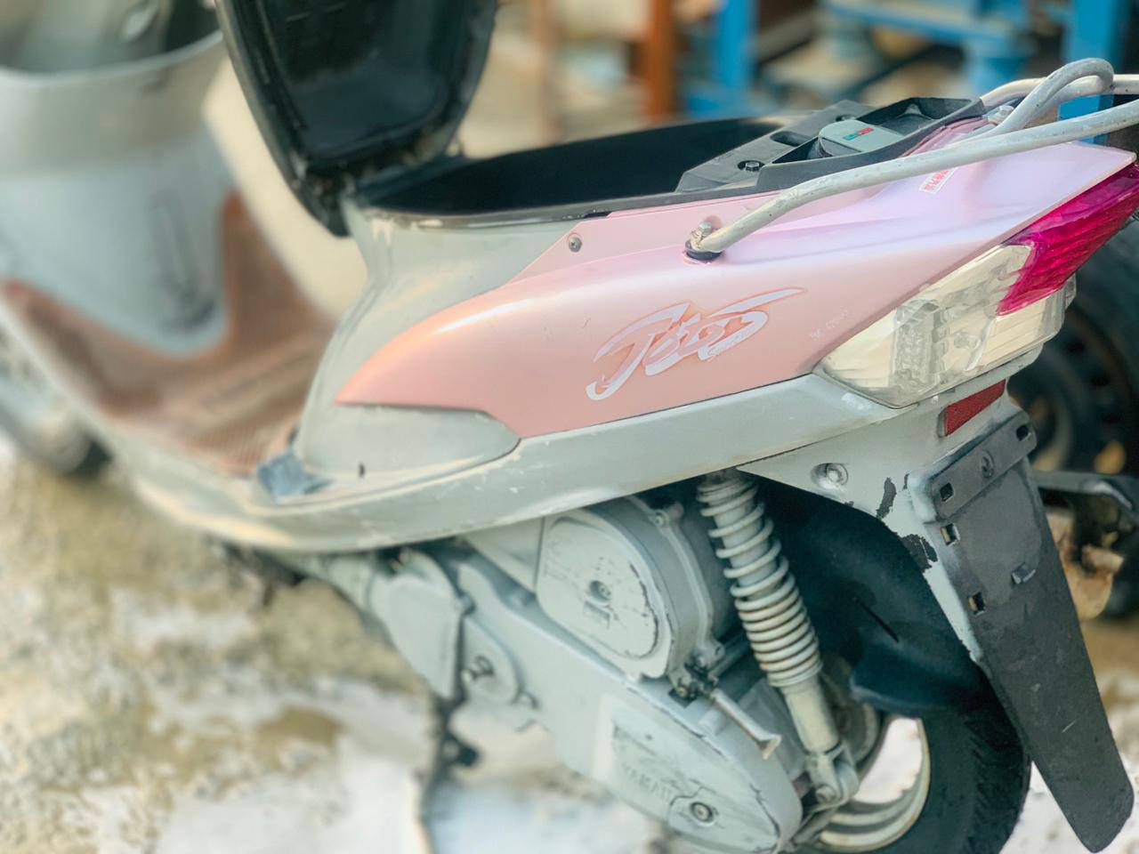 دراجه منغولي لبيع مكينه مامفتوحه نعومه فول دراجه مكفوله وكله ختم واحد  مانقصه  وكله شغال  السعر 850وبيه مجال وهاذه رقمي ***********
