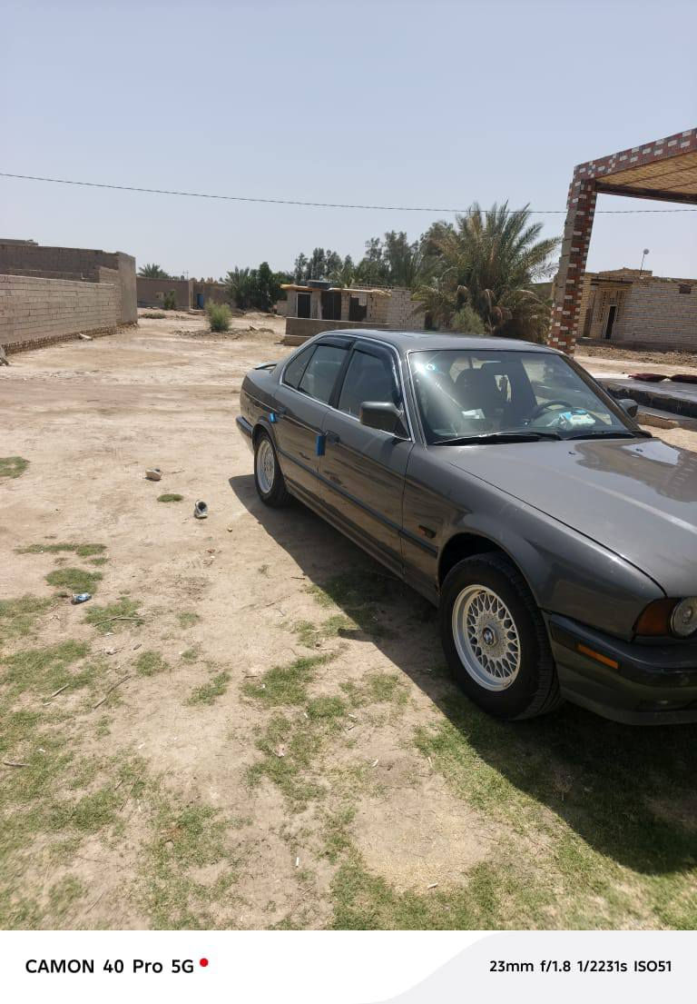بيم 525مفتوح
كير اوتو 
مكينه وكير شرط 
حداديه جديده وره وكدام 
تخم تاير جديد. دوشمه جديده فرو وجلد جدد
باور جديد 
بريك جديد
تخم لايت جديد 
بسمي سنويه ل 27 
مداور يمته ماتريد 
سعر 58وبيه مجال 
***********
