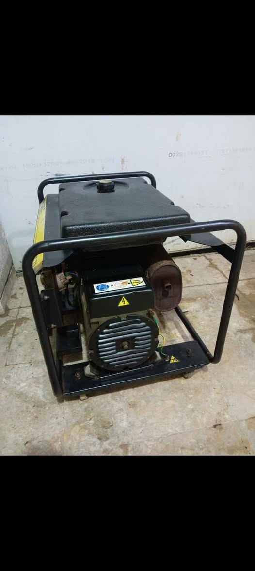 مولد يعمل بالسلف والسحب ٣٢ امبير السعر500 مماني بواسط العزيزية رقم *********** الصويرة, واسط
