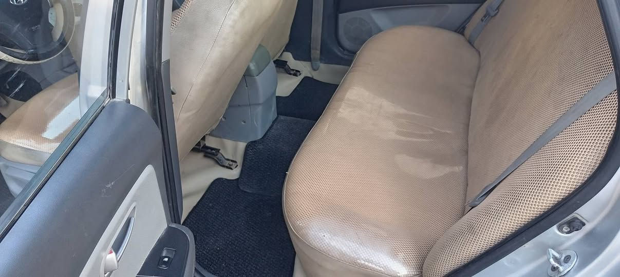 سلام عليكم ورحمة سيارا ادوات كصة جنطة فول مواصفات ما عدا التنتة العنوان بصرة ابي الخصيب السعر 38 وبيهة مجال ***********
