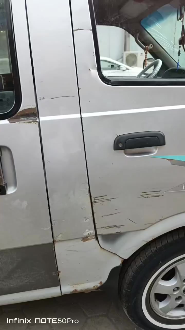 سلام يد ت باب سلايت تفصال حديد ضمان مفتوح سعر ٣٠ ألف المكان النجف الاشرف عباسية شكد تريد افصلك ت *********** الحداد أبو زيد الحسناوي
