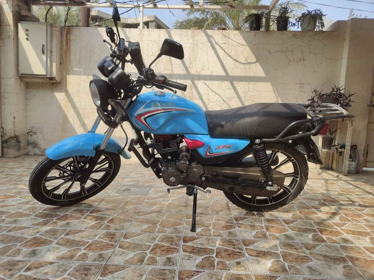 سلام عليكم شاينك 25 رقم وسنوية بغداد دراجة جديدة بمعنا الكلمة جيب فيتر وفحص مكاني بغداد حيور سبع قصور *********** خابر وبيك خير وتدلل السعر 1900 الموشراي لا يكسر بسعرهة دراجة جديدة
