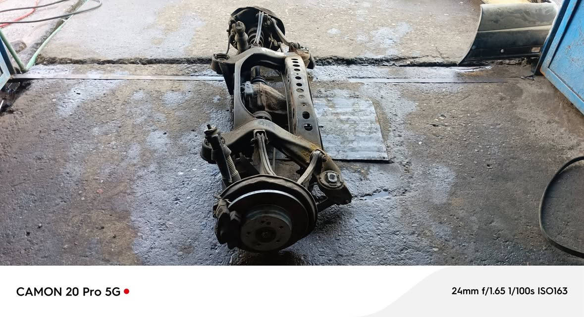 من رخصت الادمن عربانه خلفيه اوربي م مارسدس دبلات هودروليك الي تفيده ياخذه ***********0ل كصه
