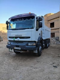 اسلام عليكم للبيع رينو مواصفات دوله  مكينه 385 كير 151 مجموعه جي اف سي...