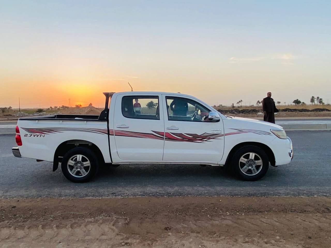 سلام عليكم
للبيع بيكم  تيوته موديل 2014 رقم بغداد نكليزي سياره مكفوله كفاله عامه ماناغصه برغي سياره مال بيت مكان سياره بغداد التاجي  ،ستفسار اتصل*********** و***********
