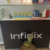 ميز مال أجهزة • خزانة