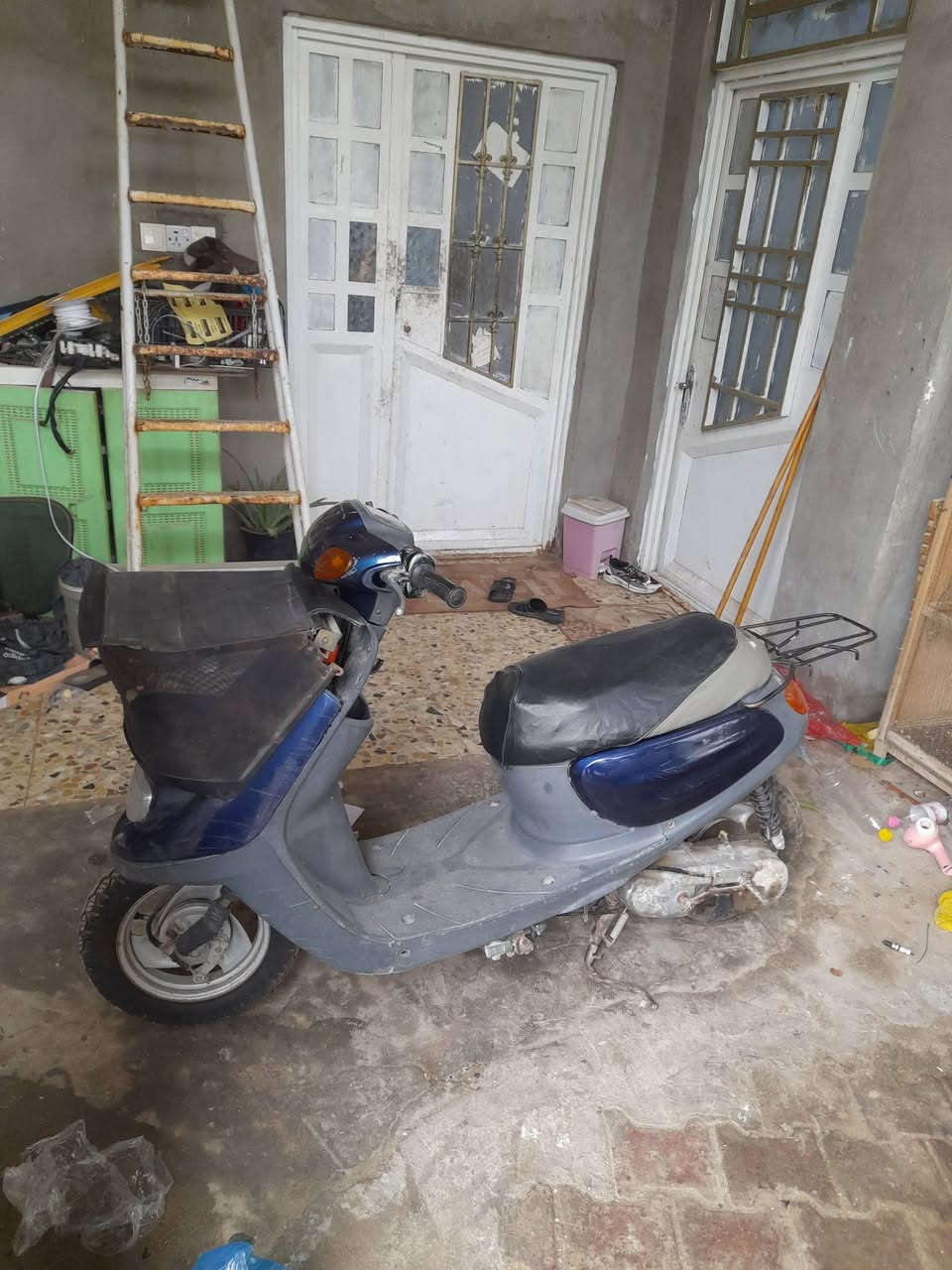 للبيع دراجه منغولي محرك ناعم كهربائيات شغاله شلعه معدل فول شاصي مكفول السعر ٢٠٠ المكان كربلاء شارع بغداد قرب سيد الوصياء عمود١٢٨ لستفسار على الرقم ***********
