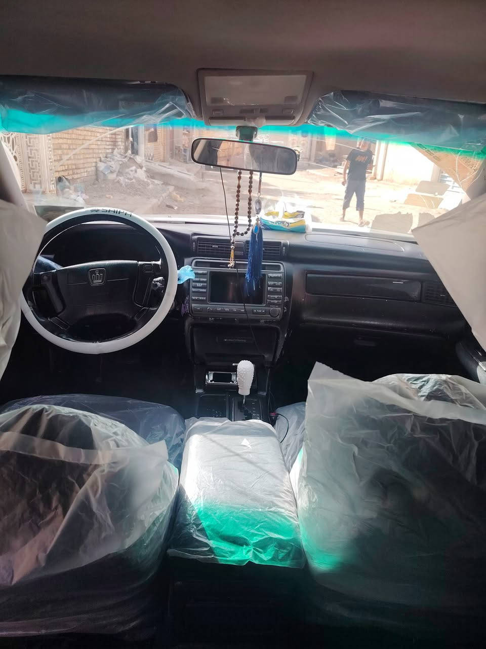 أدوات ومكصوصه جنطه السياره معمره هسه ما ناقصه شي
مكينه ديفور نضيفه لا تنقيص ولا تبخير
كير ومكينه خير من الله
سياره دكمتين
راديتر ماء جديده
باتري جديد
دبلات وره وكدام جدد
حداديه خير من الله
مشط لستيرن جديد مال تفصيخ الصلي
حداديه الكدام كله جديده
سياره ما ناقصه شي
السعر ٣٠ ورقه وبيه مجال حك الجيه شي قليل
لاستفسار ***********
