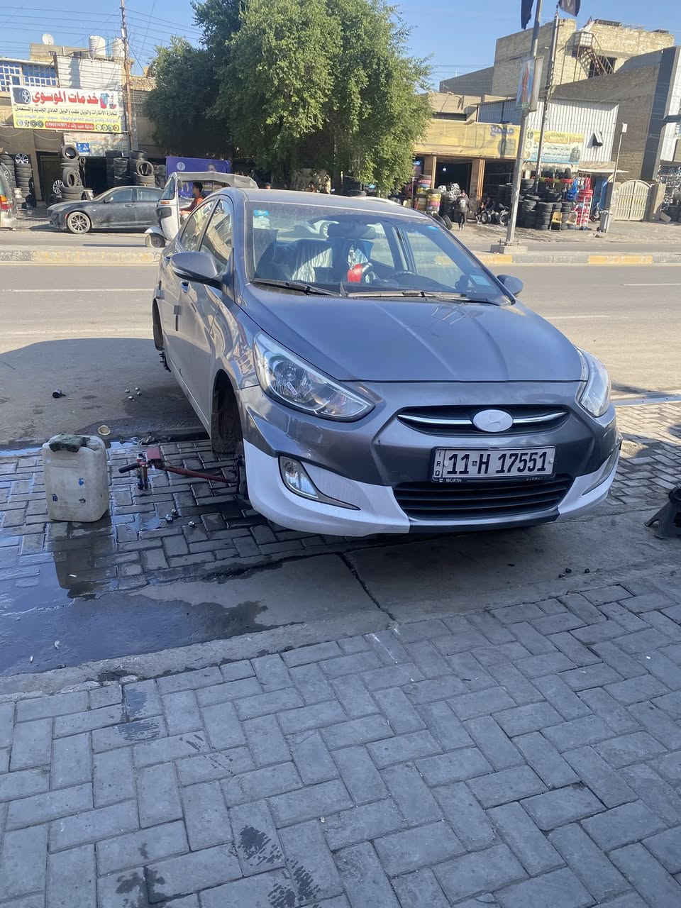 سلام عليكم

اكسنت 2016خليجي الشركه العامه 

ماشيه 95 الف حقيقي عل فحص

مكينه 1600دوش

اشاير مري 

لايت ماطور

تحكم ستيرن جهتين

ايكو 

ويل كب كروم

حساسات خلفيه

شاشه اندرويد اوتو و ابل كار بلي وكامره خلفيه

يدات نيكل 

السياره كامله مابيها اي نقص صدر قبل شهر سويته 

تخم تاير اقل الشهر 

التبريد هاذه الموسم بدلت منضومه تبريدها ثلج كذالك التدفئه 

دهن كير بدلته بل وكاله يم ابو جعفر المنصور

باتري و ادامه كامله مجاول جدد اول بارحه شادهن بلكات جدد السياره درهم متصرف عليها الله شاهد تجي تشوفها  بعينك 

رقم بغداد انكليزي سنويه وهزه جديده و السياره ب اسمي شخصياً

سونار مرفق بيها نص الباب صبغ وحاليا بي جلاح لئن راشينه كلير  اني ابيع الباب كله 

وبيها بارد بسيط بصفحه السايق و السونار مرفق

كير مكينه صدر تبريد كفاله من الفتح كذالك 
 سعرها حلو بلعافيه عل ياخذها سياره جاهزه من كل النواحي 

***********

بغداد الاعلام
