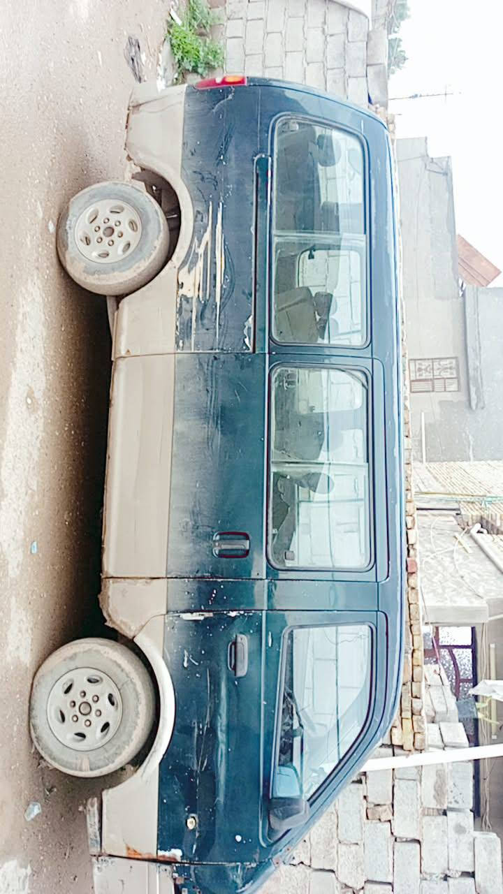 السلام عليكم عندي كيا بريجو موديل 96 مكفوله من كير ومكينه رقم الماني  بغداد سنويه ل 27 ب اسمي مشروع وطني سعرها 35 
مكاني التاجي 
رقمي 
***********
