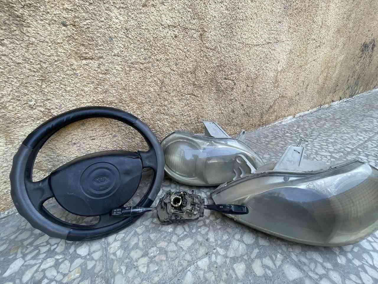 سلام عليكم مازدات كيا ريو موديل 2000 شغالات 
ومجمع ستيرن شغال 
ودركه مال ستيرن السعر عل واتساب *********** مكاني بغداد الحريه دور نواب الضباط
