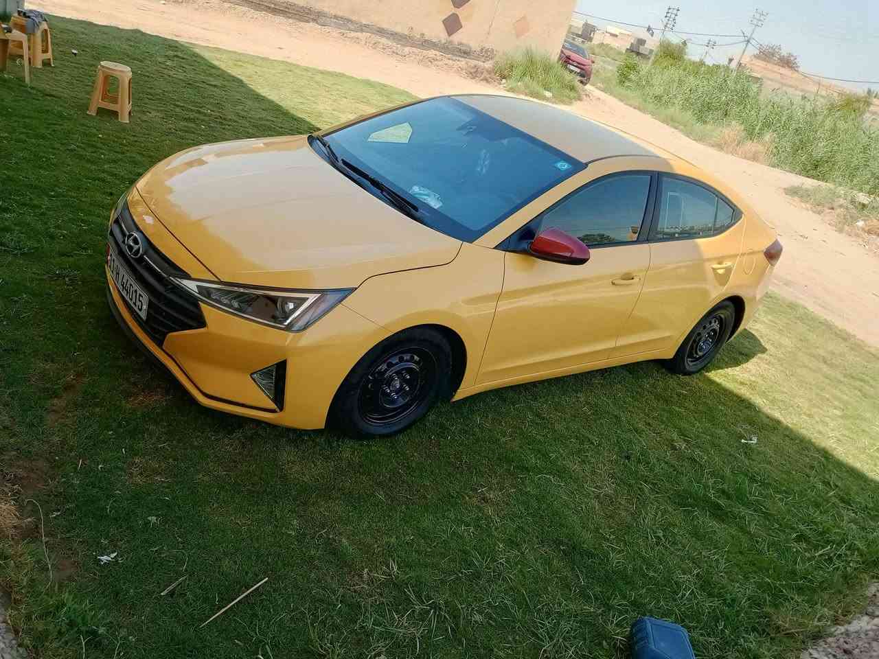 سلام عليكم النترا وارد امريكي 
حدثه باب وجملغ
مواصفات نص فول 
شاشه تحكمات جهتين
محرك 2000
كير ومكينه وتبريد مكفولت 
رقم بغداد نكليزي مصفره هيه وغرمات 
سعر 110 وبيها مجال قليل 
مكانه كربلاء طوريج 
رقم ***********
