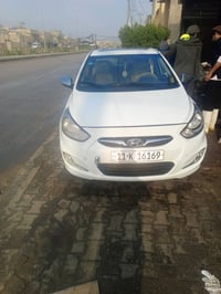 اكسنت ٢٠١٥ • فتحة سقف • تبديل أفيو ٢٠١١