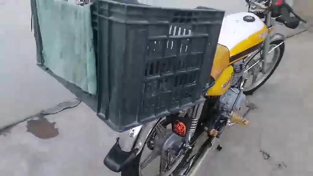 جینی مەکینە ٢٠٠ بەشەرت مەکینە گیر سلف لایەتاکنی پیشەوەو داواوە مەزبوت ئیشەکەن سعری ٣٤٠ مەعامەلە *********** سلیمانی

