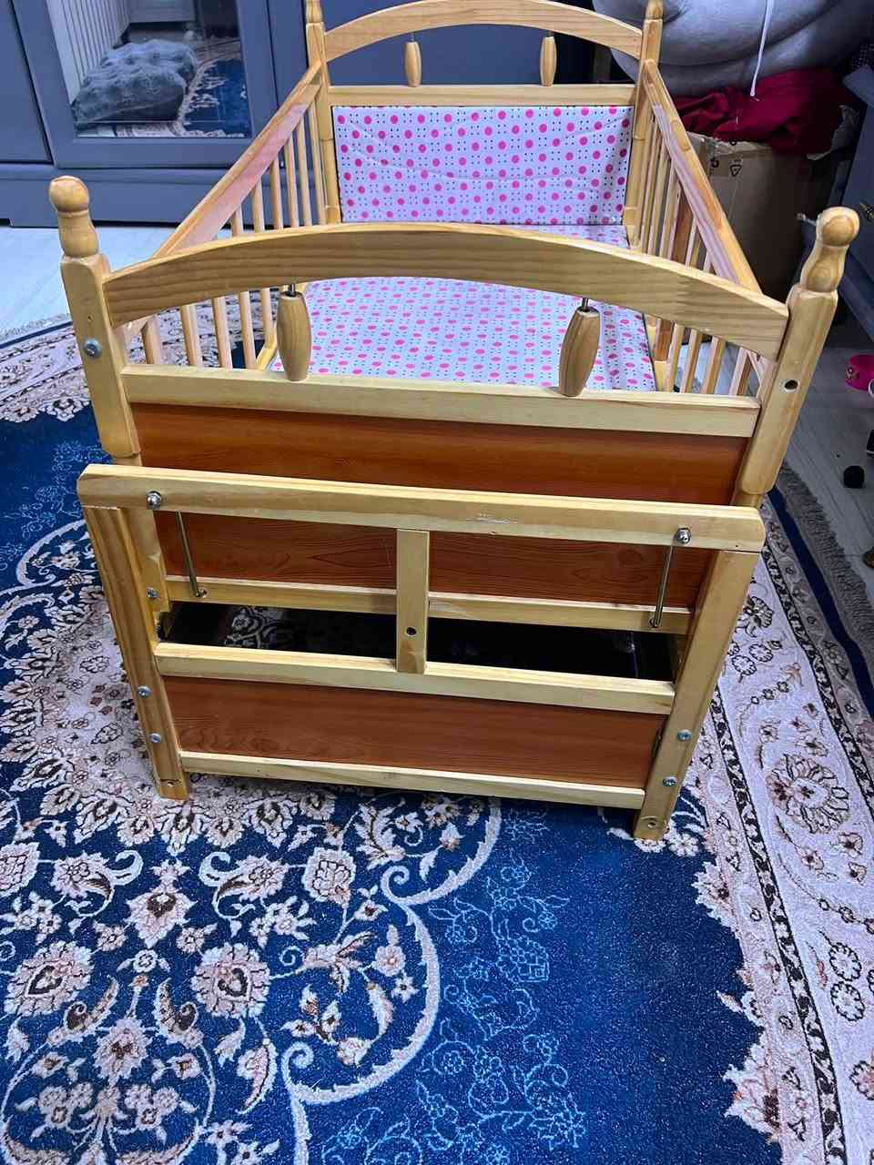 كاروك اطفال الطول متر والعرض نص متره سعره 30 الف نضيف مستخدم قليل ((ملاحضه ))اخر صوره بيه كسر بسيط  مكاني الناصريه مركز حي التضحيه ***********
