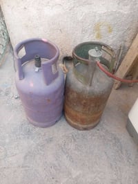 قناني غاز • اثنين • البياع شرطة الخامسة