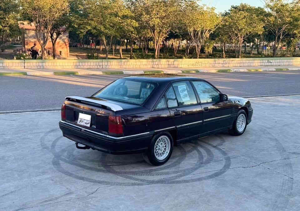 اوبل اوميكا 1991 بل باكيت 🪬
بدون ضربه بدون معجون سياره لوك 💯
تخم تاير جديد صدر امامي خلفي 
داخلها كلش جديد خارجها كلش حلو 
لون عنابي مميز السياره بل حقيقة كلش احلى 
محرك 20i گير محرك بشرط كلش جديد 
تبريد شغال + تدفئة شغال 🧭
رقم اربيل شرط تحويل ثاني يوم 💯
عنوان ⇦ كلار قضاء سليمانية 📍
السعر ⇦ 37 وبيها مجال 💵💸
الهاتف ⇦ ***********
