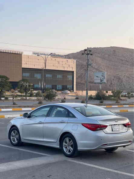 فڕۆشتنی خێرا.
بڕاوەی دوبەی تازە داخڵ
سۆناتا ٢٠١٣فول فول بەس سڵایت نیە کوشن چڵدە سوکان ڤۆڵیۆم ئیکۆ تەبرید سارد و گەرم گێڕ و مەکینە بە شەرت لێدراوی نیە تەقە و ڕەقەی تێدا نییە بۆیاخی نیە بەس شوێن بڕاوەکانی بۆیاخە ماڵی هەرزانیە نرخی ٤٩ گەڵا و کەمێک مەجال شوێن ڕانیە *********** رانية
